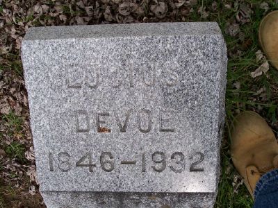 Lucius Devoe stone
